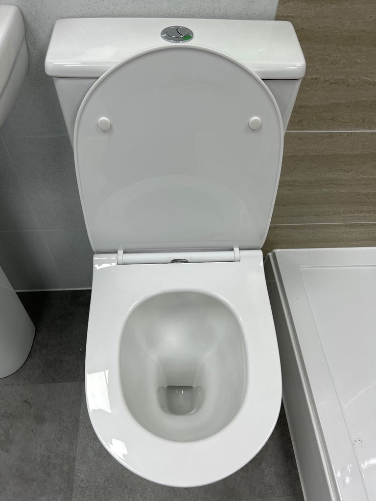 Complete toilet set 