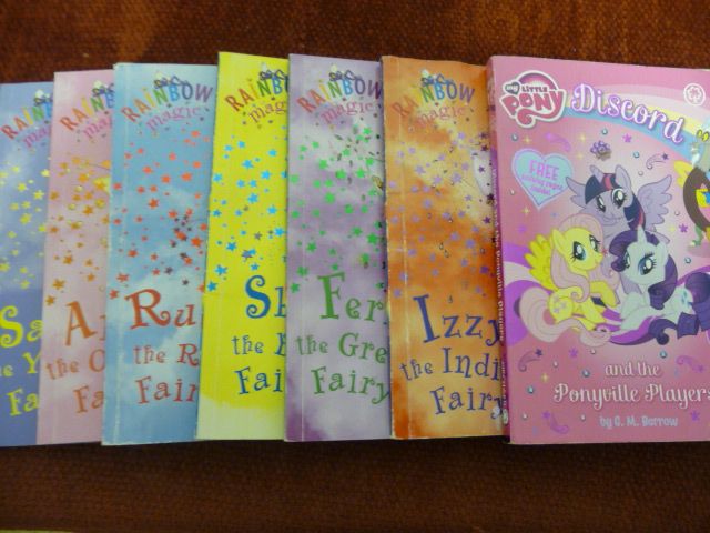 EIGHT CHILDRENS BOOKS.