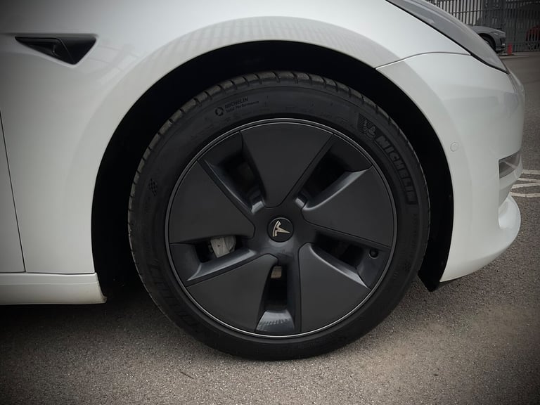 2021 Tesla Model 3 LONG RANGE AWD Saloon ELECTRIC Automatic
