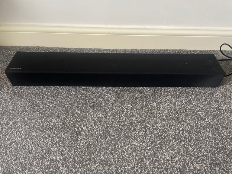 Samsung Soundbar - Remote and Cables included 