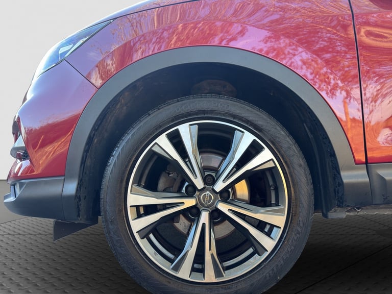 2018 Nissan Qashqai 1.2 DiG-T N-Connecta 5dr HATCHBACK Petrol Manual