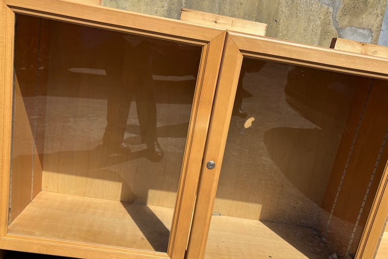 Display Cabinets 