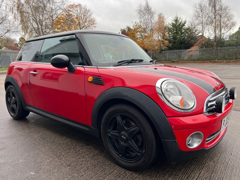 image for 2009 Mini Cooper (Booked for MOT!) Ideal first car or driver! £1450.00 Cheap! 