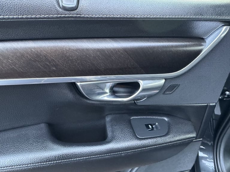 2020 Volvo V90 Cross Country 2.0 D5 Plus Estate 5dr Diesel Auto AWD Euro 6 (s/s) (235 ps) Estate ...