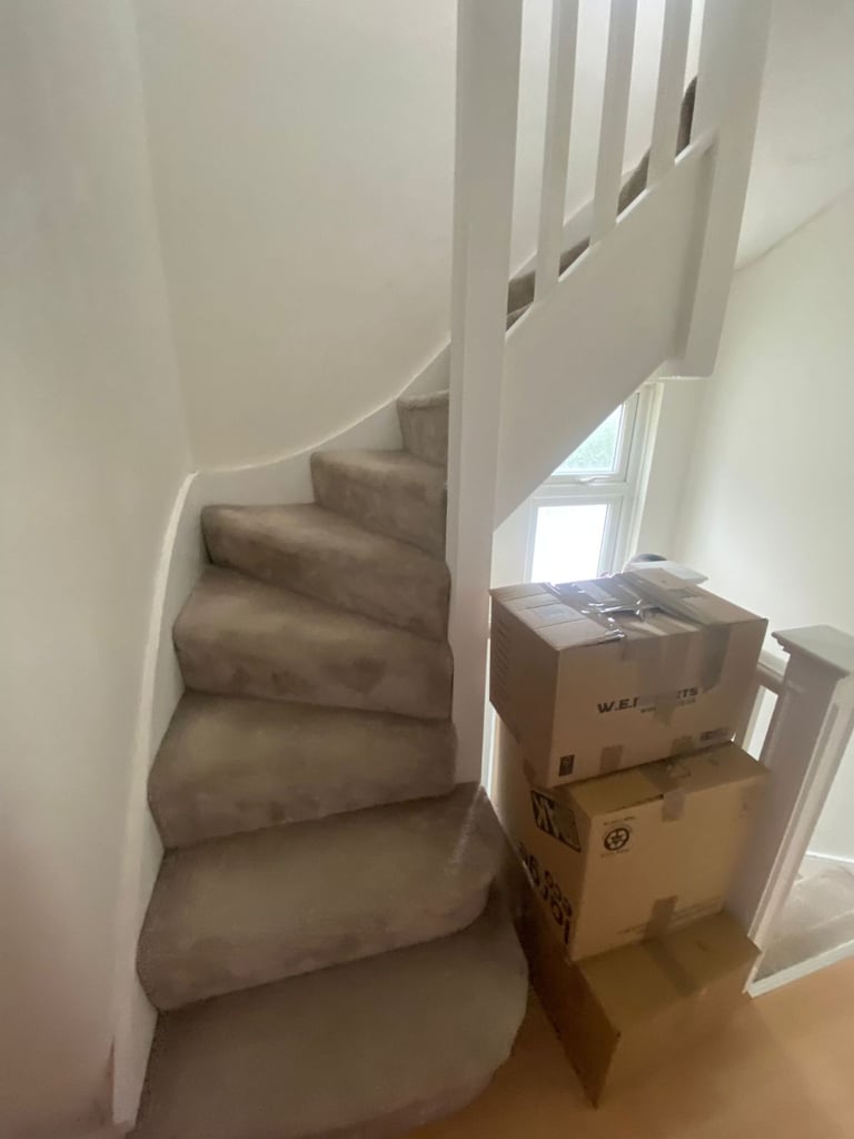 4Bed 2Bath Semi-Detached house to rent in Wembley - The Dene