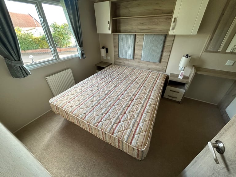 Mobile home for sale - 11.5 month season - Burgh Castle, Great Yarmouth