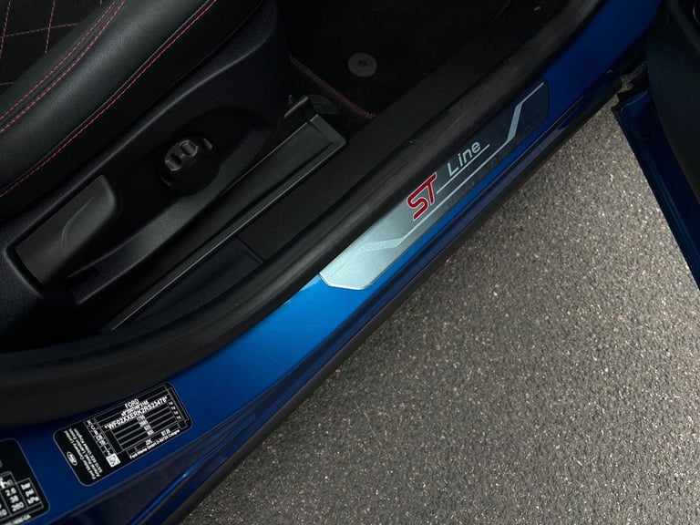 2025 Ford Puma 1.0 EcoBoost Hybrid mHEV ST-Line X 5dr Hatchback PETROL Manual