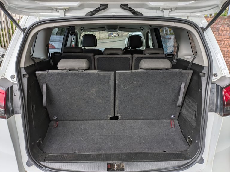 2015 Vauxhall Zafira 1.8i Exclusiv 5dr MPV Petrol Manual