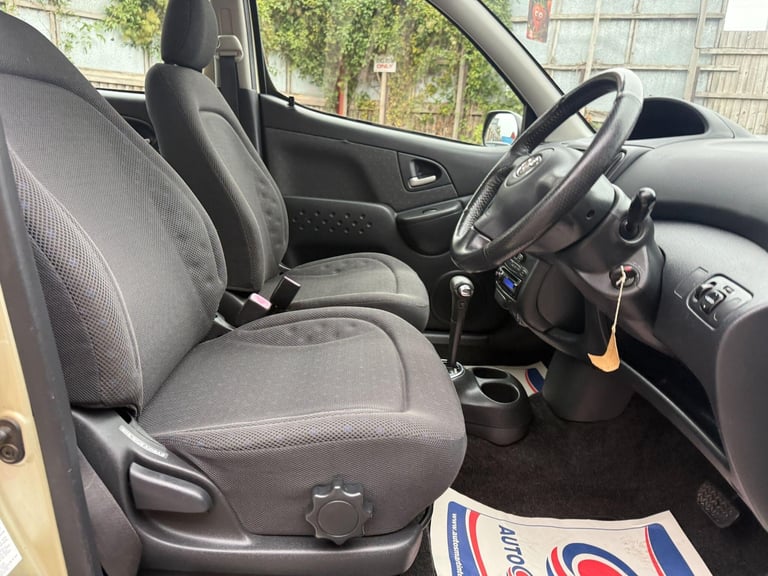 2005 Toyota Yaris Verso 1.3 VVT-i T3 5dr MPV Petrol Automatic