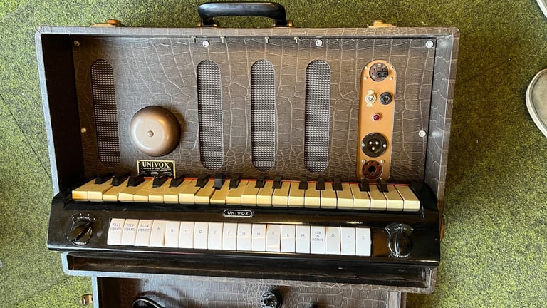 Vox Organ Jennings Univox J10 - Very rare 1950s vacuum tube synthesiser - sold as seen