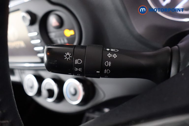 2019 Toyota Yaris 1.5 VVT-i Y20 5dr [Bi-tone] Hatchback Petrol Manual