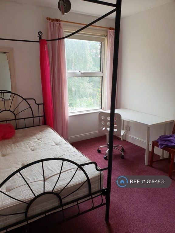 image for 1 bedroom in The Greenway, Uxbridge, UB8 (#818483)