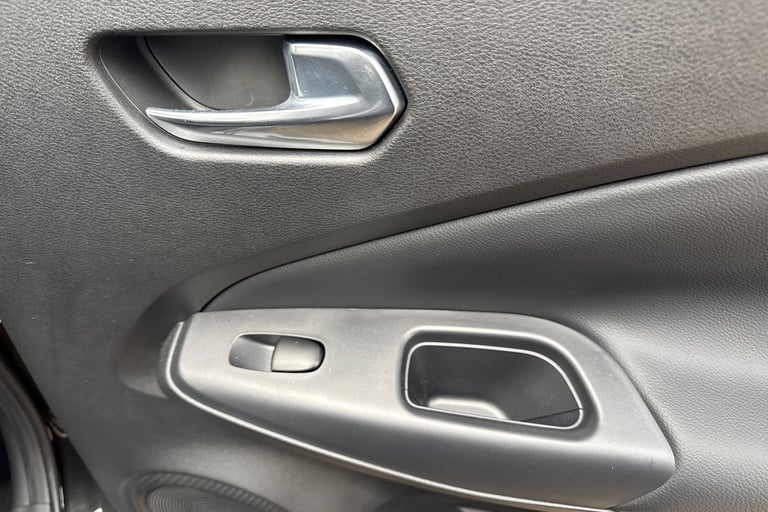 2022 Nissan Juke 1.6 Hybrid N-Connecta 5dr Auto Hatchback Hybrid Automatic