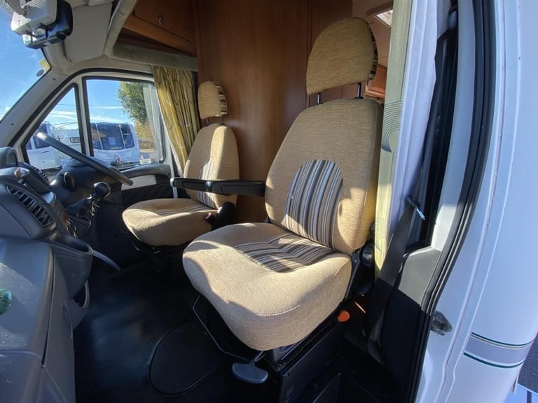 2006 (06) BESSACARR E720 2 BERTH MOTORHOME