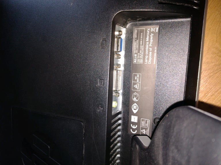 HP 19 inch monitor