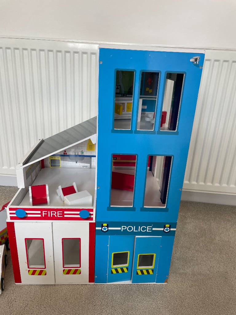 Police and fire departments wooden stand and play Mobil school