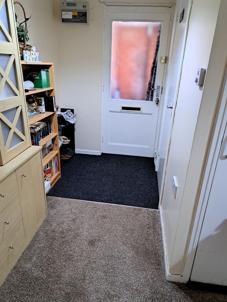 Spacious, two storey semi, g/f/f