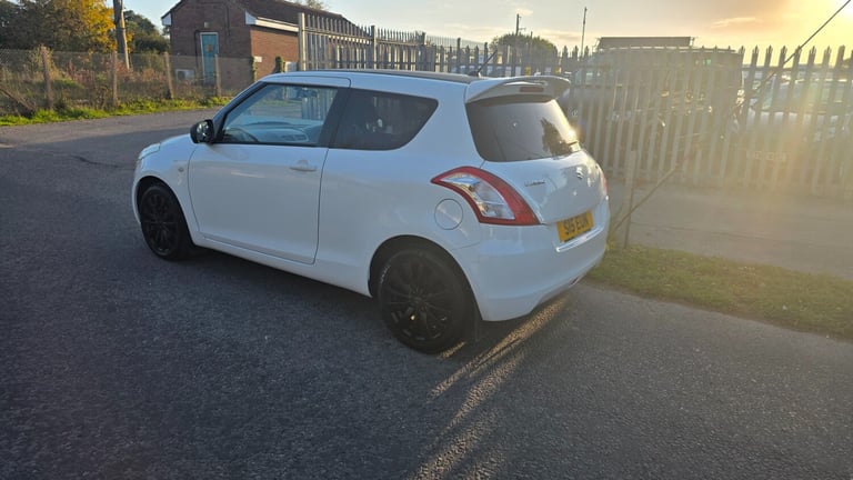2012 Suzuki Swift 1.2 Attitude 3dr HATCHBACK Petrol Manual