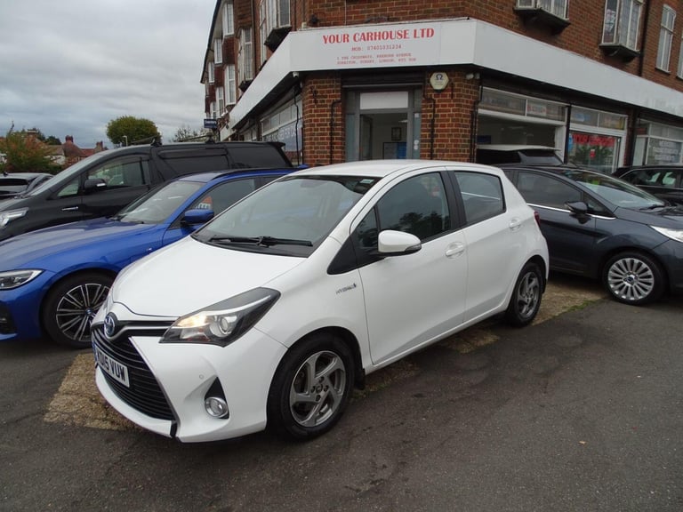 2015 Toyota Yaris 1.5 VVT-h Icon Hatchback 5dr Petrol Hybrid E-CVT Euro 6 (101 ps) HATCHBACK Petr...