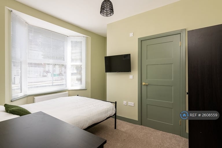 1 bedroom in College Avenue, Gillingham, ME7 (#2608559)