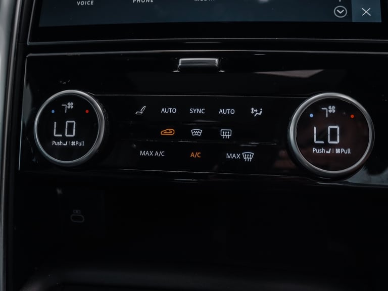 2021 Land Rover Discovery 3.0 D300 R-Dynamic HSE 5dr Auto Station Wagon Diesel Automatic