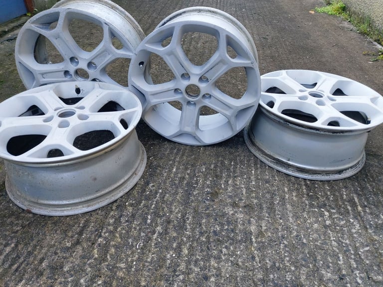 Alloy wheels 17 inch