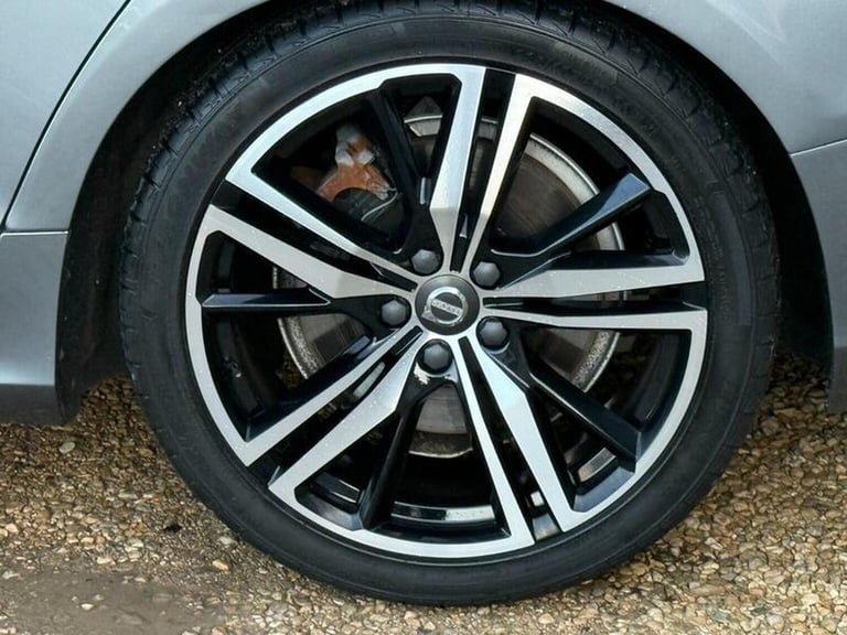 VOLVO S60 2.0 T5 R-Design Edition Auto Euro 6 (s/s) 4dr 2019