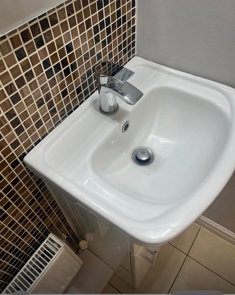 Cloakroom suite