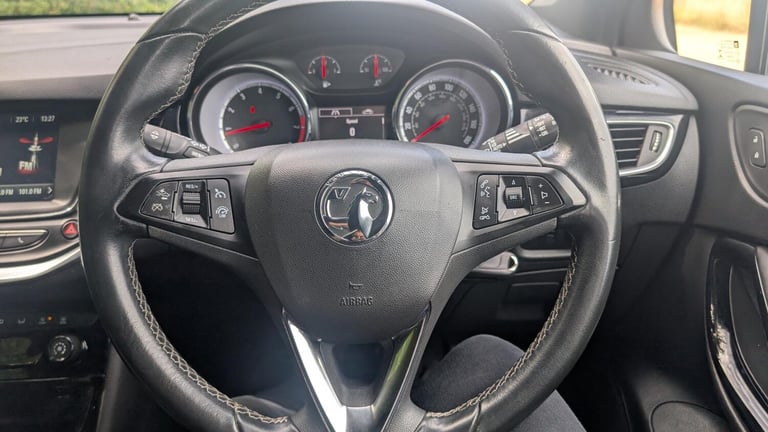 2016 Vauxhall Astra 1.4T 16V 150 SRi 5dr HATCHBACK PETROL Manual