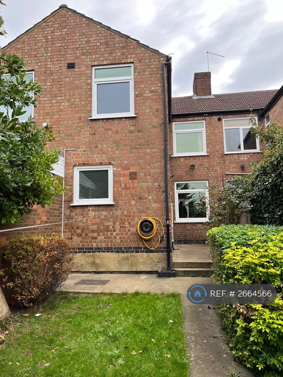 3 bedroom house in Fuller Street, Kettering, NN16 (3 bed) (#2664566)