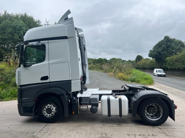 2016 16 Mercedes Actros 1842 Euro 6 Big space 4x2 tractor unit slider a/c fridge