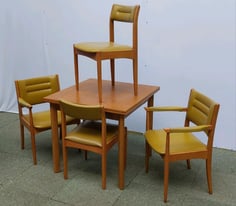 Retro extending dining table and 4 chairs 