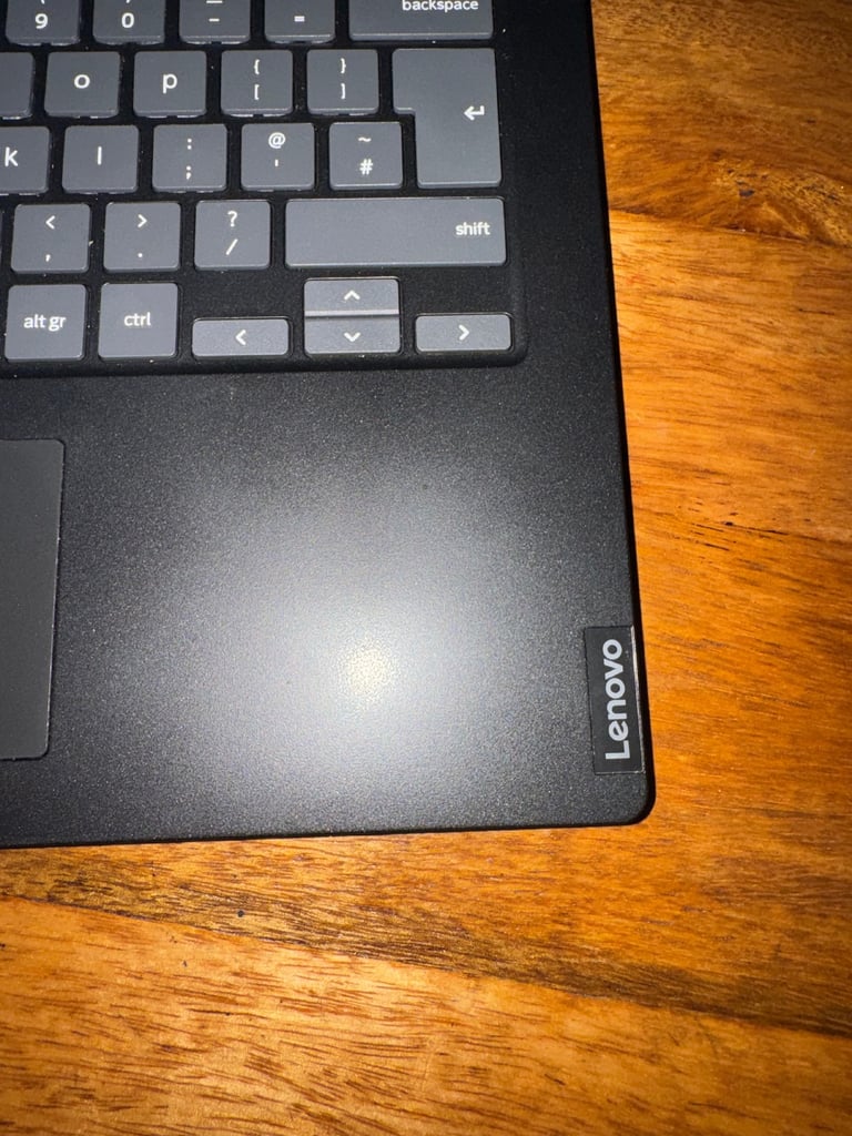 Lenovo Chromebook 14” plus Bag