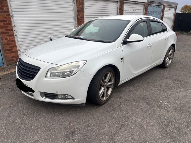 Vauxhall, INSIGNIA, Hatchback, 2011, Other, 1956 (cc), 5 doors