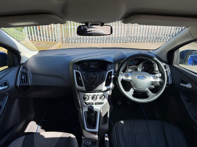  Ford Focus 1.0T EcoBoost Zetec Euro 5 (s/s) 5dr Petrol Manual