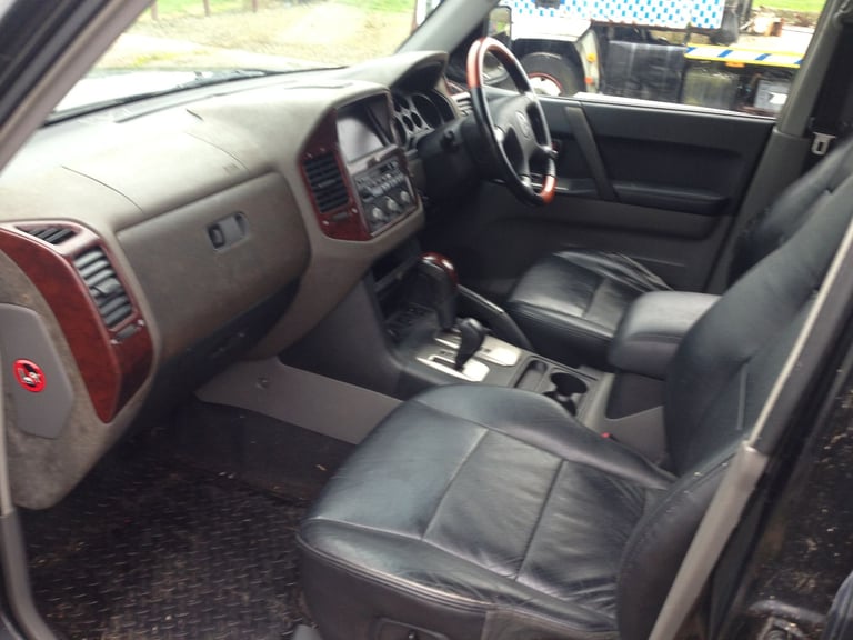 BREAKING MITSUBISHI SHOGUN ELEGANCE 7 SEATER DIESEL AUTO 