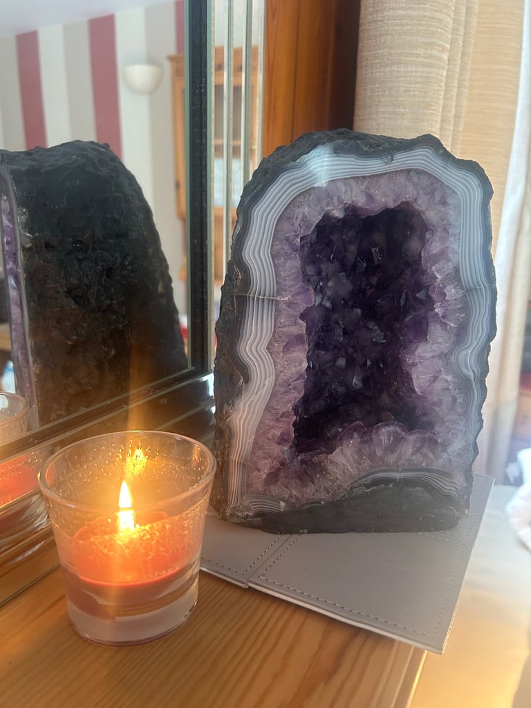 GEODE - Deep Purple Amethyst Geode