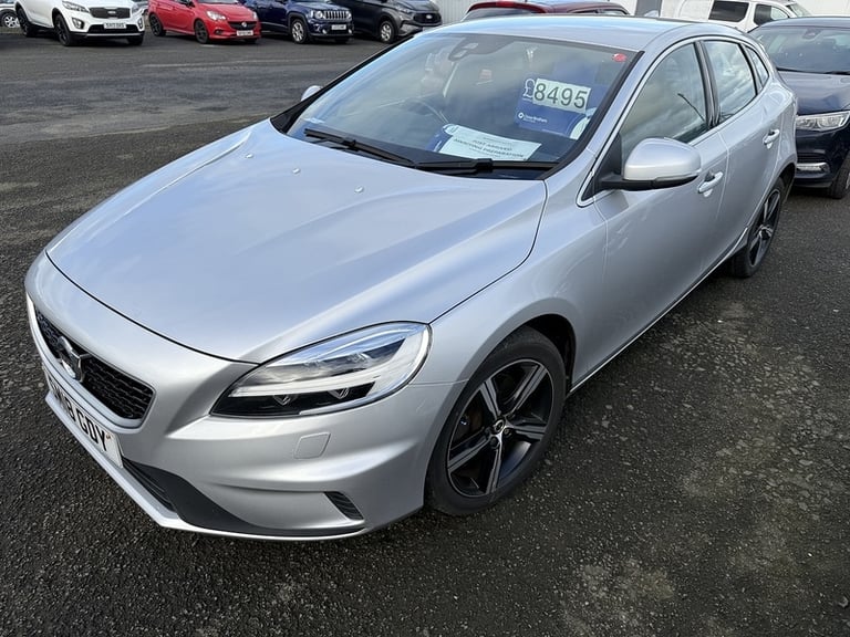 2018 Volvo V40 T2 [122] R DESIGN 5dr HATCHBACK PETROL Manual