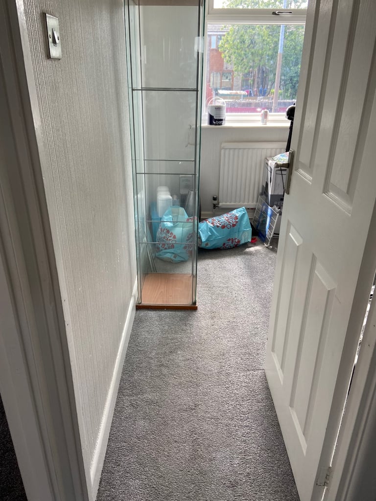 3 bed house. Delph lane 