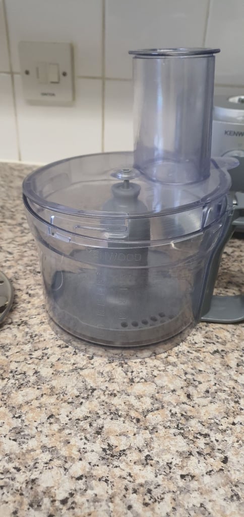 Kenwood FP980 Food Processor - Excellent Condition