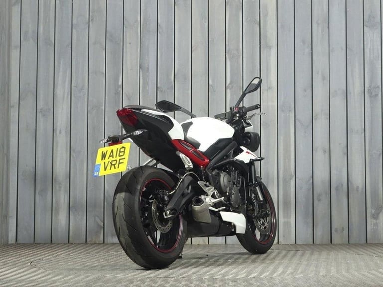 2018 18 TRIUMPH STREET TRIPLE 765 R