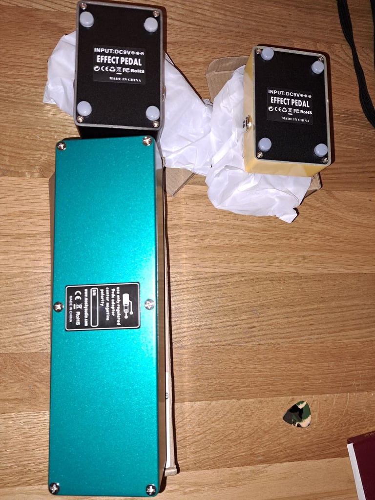 Guitar effects pedals £15 each