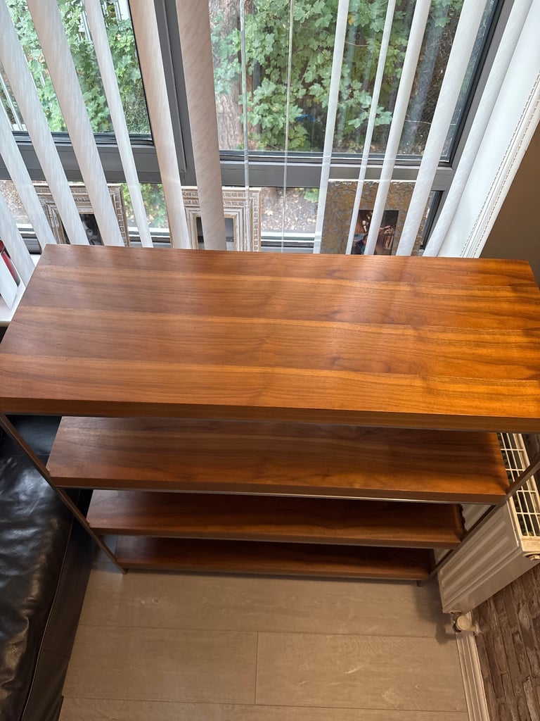 Shelf unit