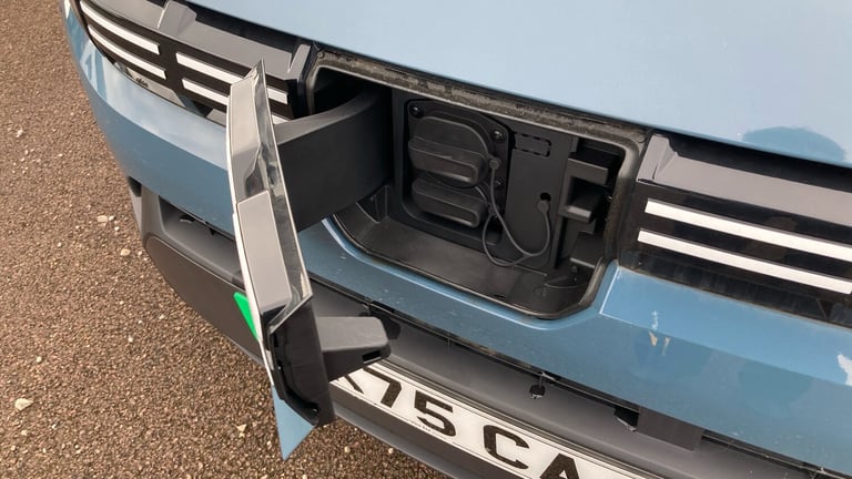 2025 Dacia Spring 27kWh Expression 65 48kW 5dr Auto Electric Hatchback Hatchback Electric Automatic