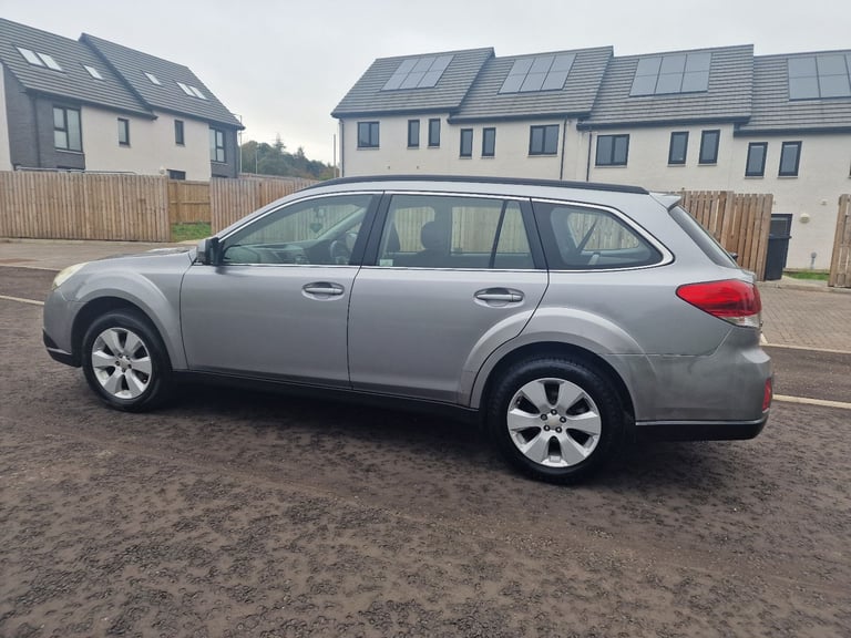 Subaru, OUTBACK,all wheels drives Estate, 2011, Manual, 1998 (cc), 5 doors