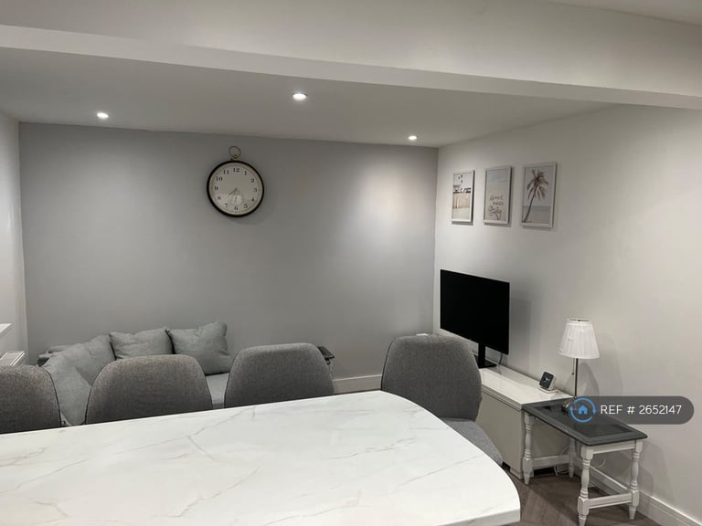 4 bedroom house in Wedgwood Road, Bath, BA2 (4 bed) (#2652147)