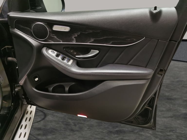 2018 Mercedes-Benz GLC 2.1 GLC220d AMG Line SUV 5dr Diesel G-Tronic+ 4MATIC Euro 6 (s/s) (170 ps)...