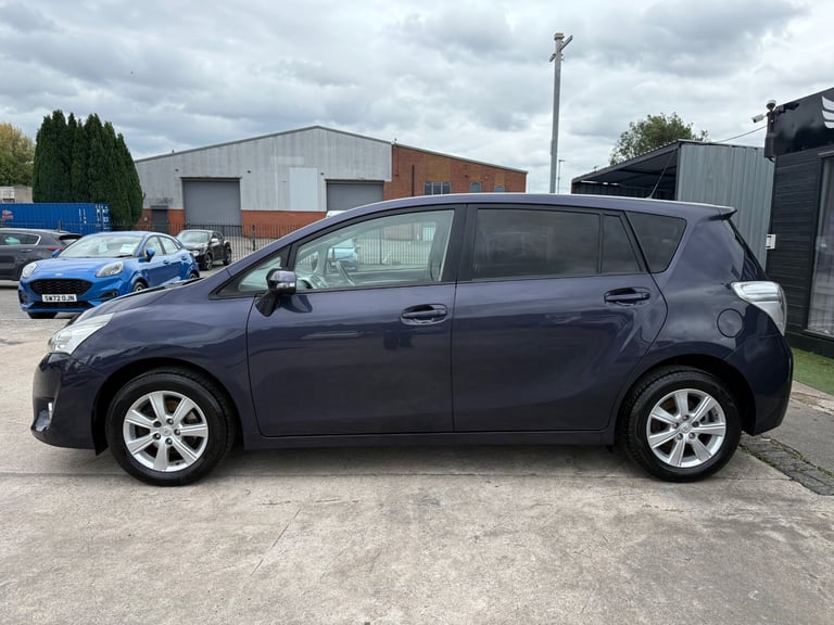 2015 Toyota Verso 1.6 V-matic Icon 5dr MPV Petrol Manual
