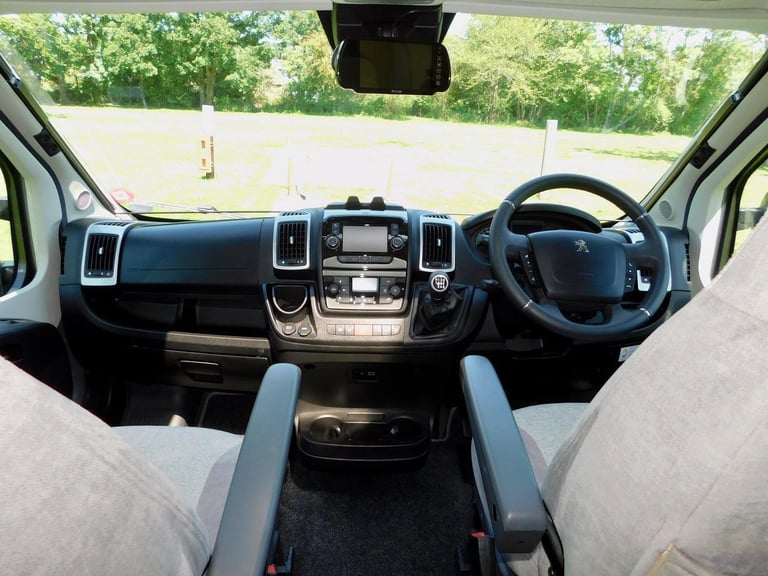 Elddis Majestic 120 Peugeot 2.2 Hdi Euro 6. LUXURY 2 Berth RL Motorhome for Sale