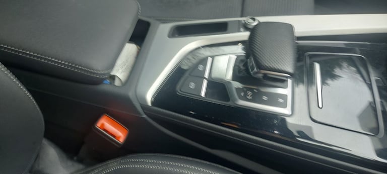Audi, A4 S line, Saloon, 2023, Auto, 1984 (cc), 4 doors
